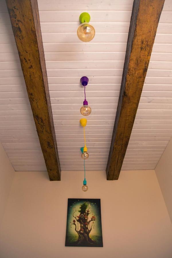 Seek And Hide - Little Emma'S Hideaway บราชอฟ ภายนอก รูปภาพ